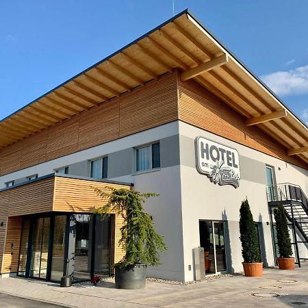 Hotel Am Sonnenlandpark Lichtenau  Bagian luar foto